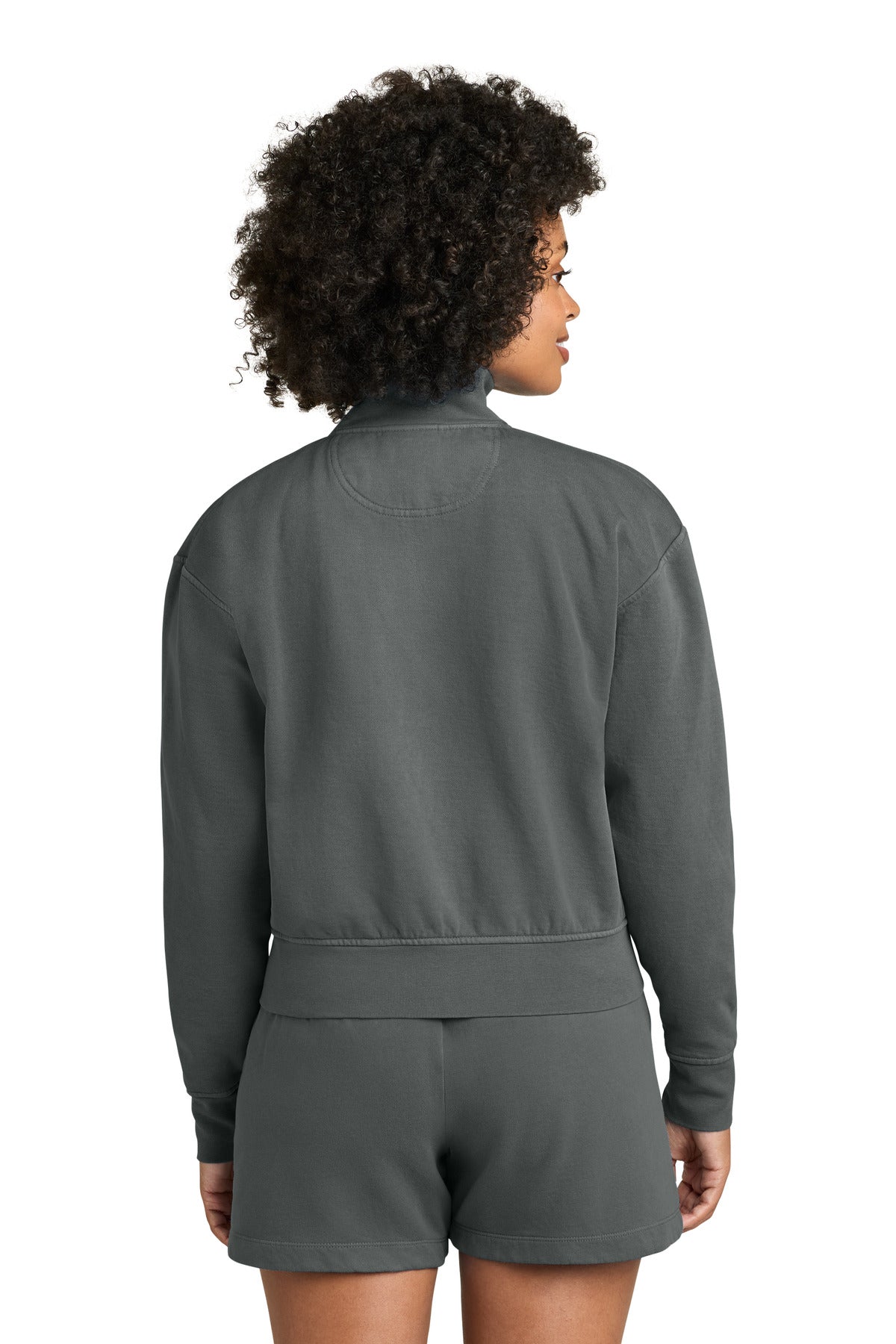 1570L_pepper_model_back.jpg