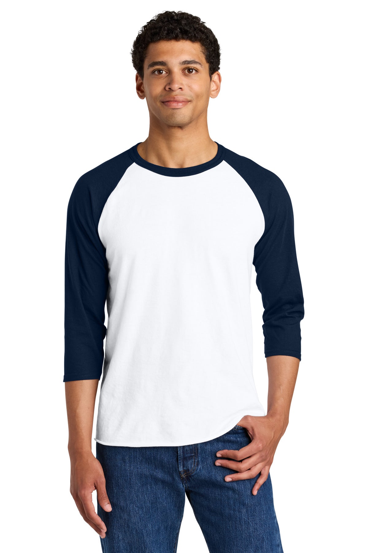 560R_whitejnavy_model_front.jpg