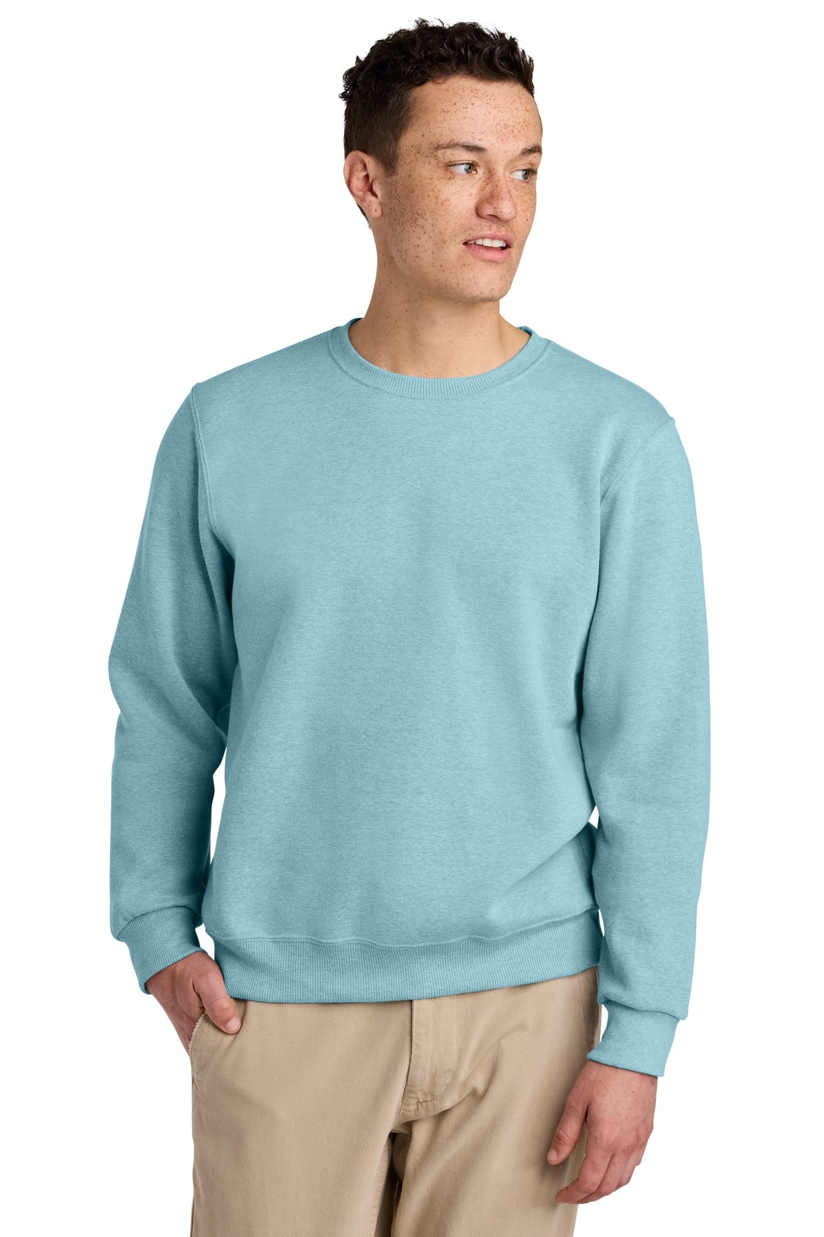 701M_cloudheather_model_front.jpg