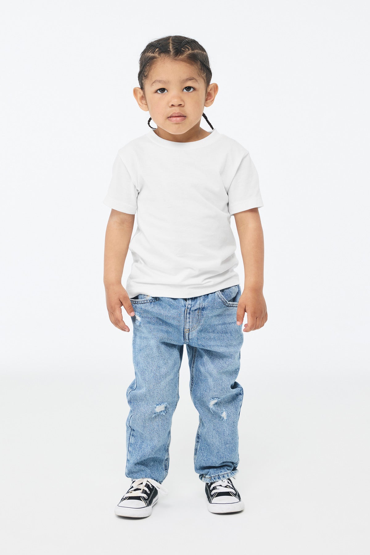 BC3001T_white_model_front.jpg