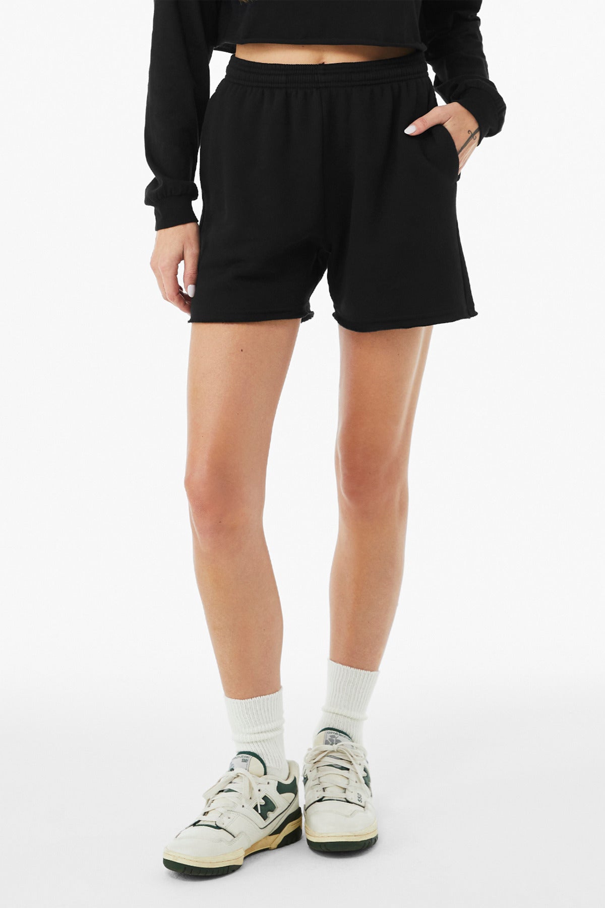 BC3787_black_model_front.jpg