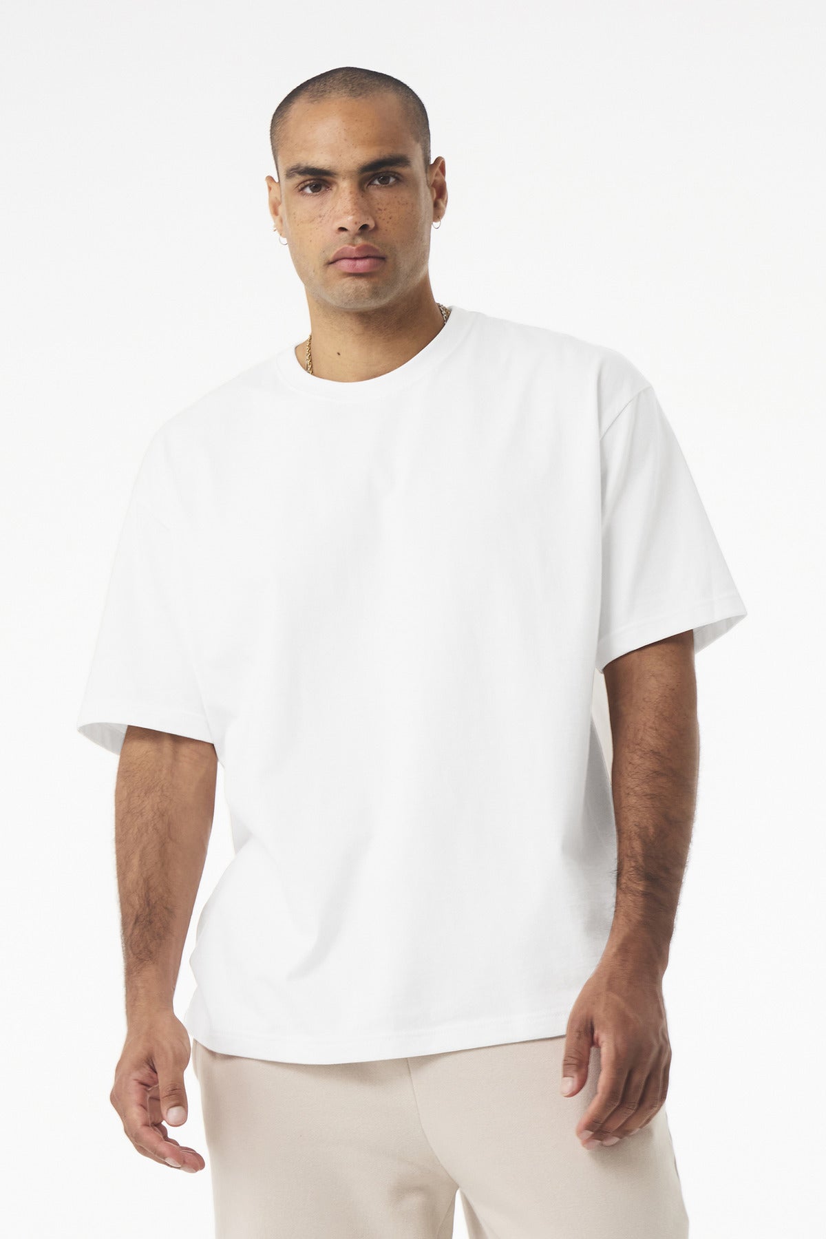 BC4610_white_model_front.jpg