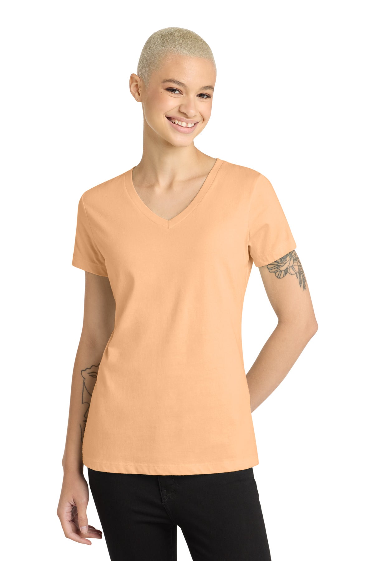DM1170L_apricot_model_front.jpg