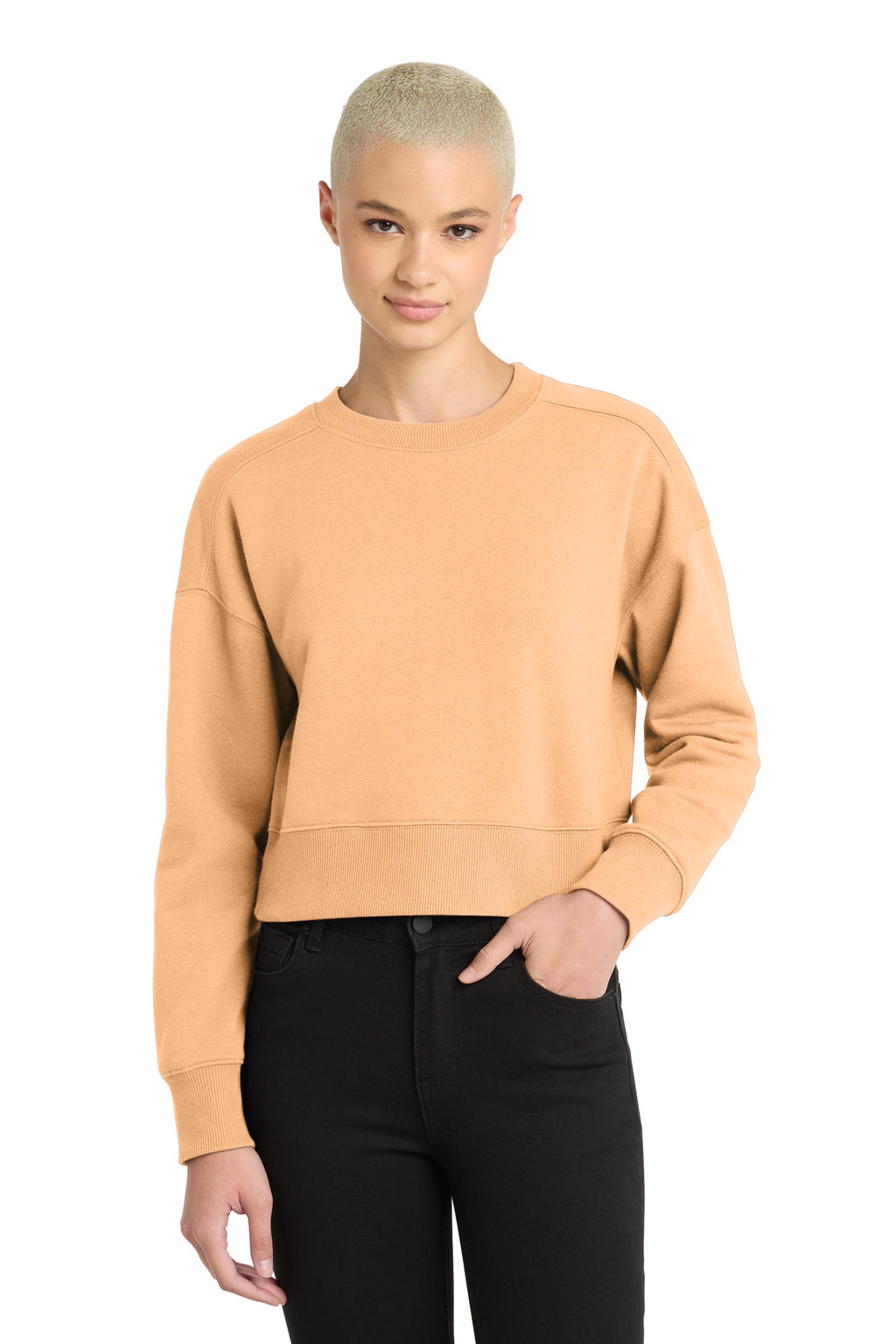 DT1105_apricot_model_front.jpg