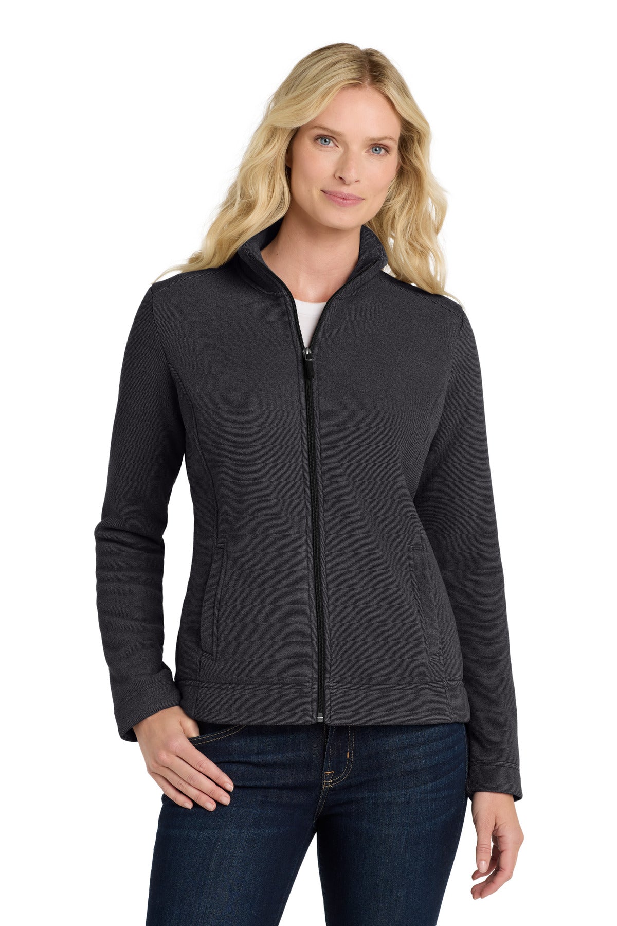 L211_graphitedeepblack_model_front.jpg
