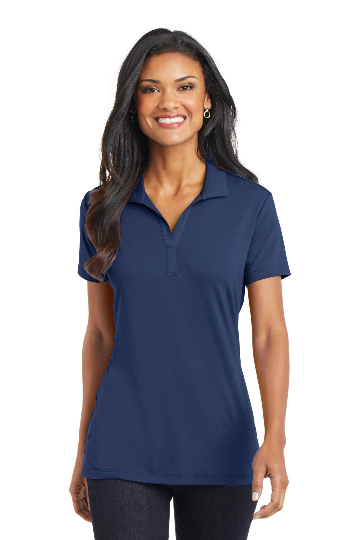 L568_estateblue_model_front_122014.jpg