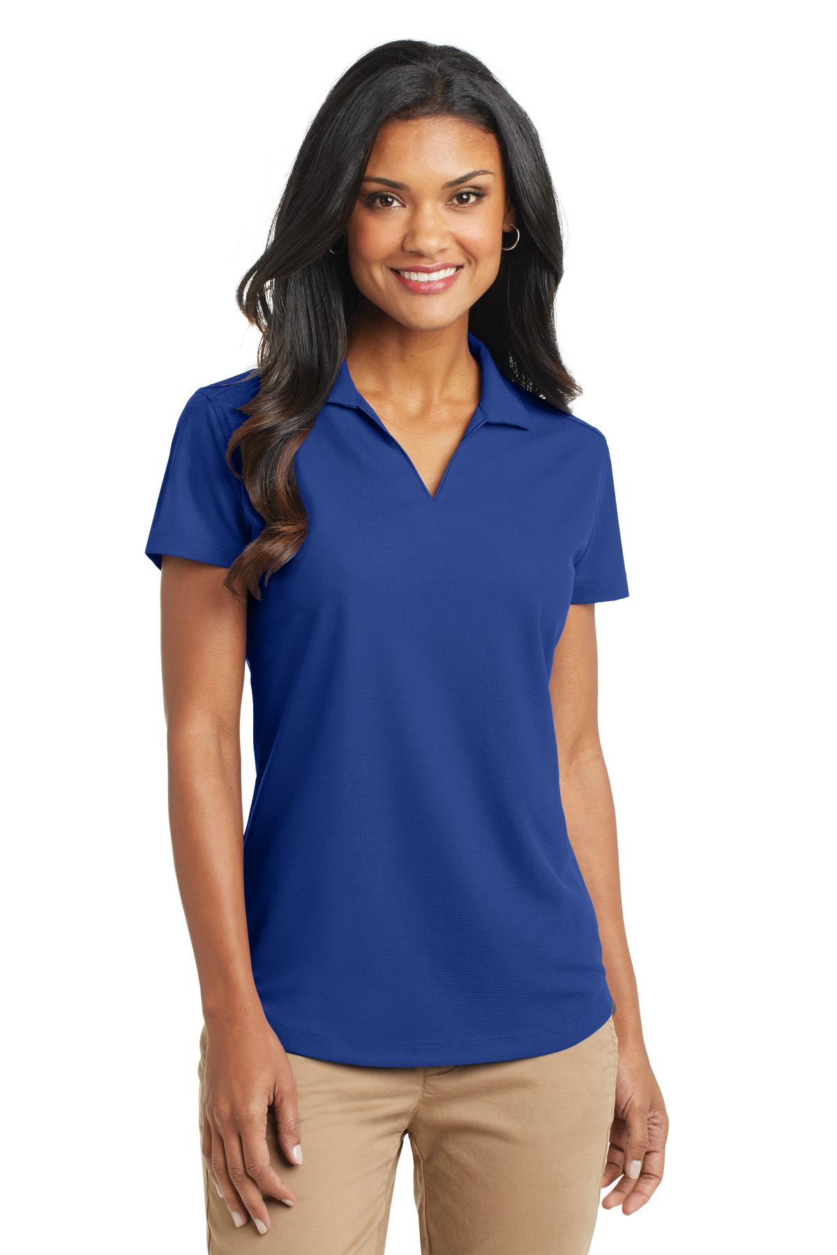 L572_trueroyal_model_front_122014.jpg