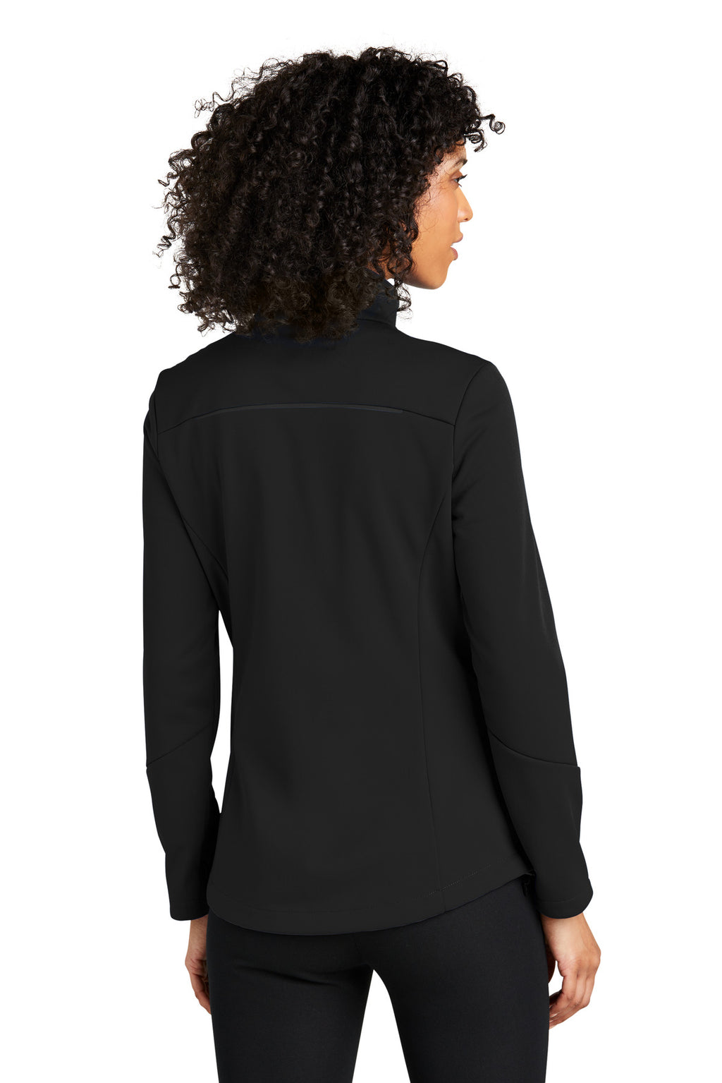 L921_deepblack_model_back.jpg