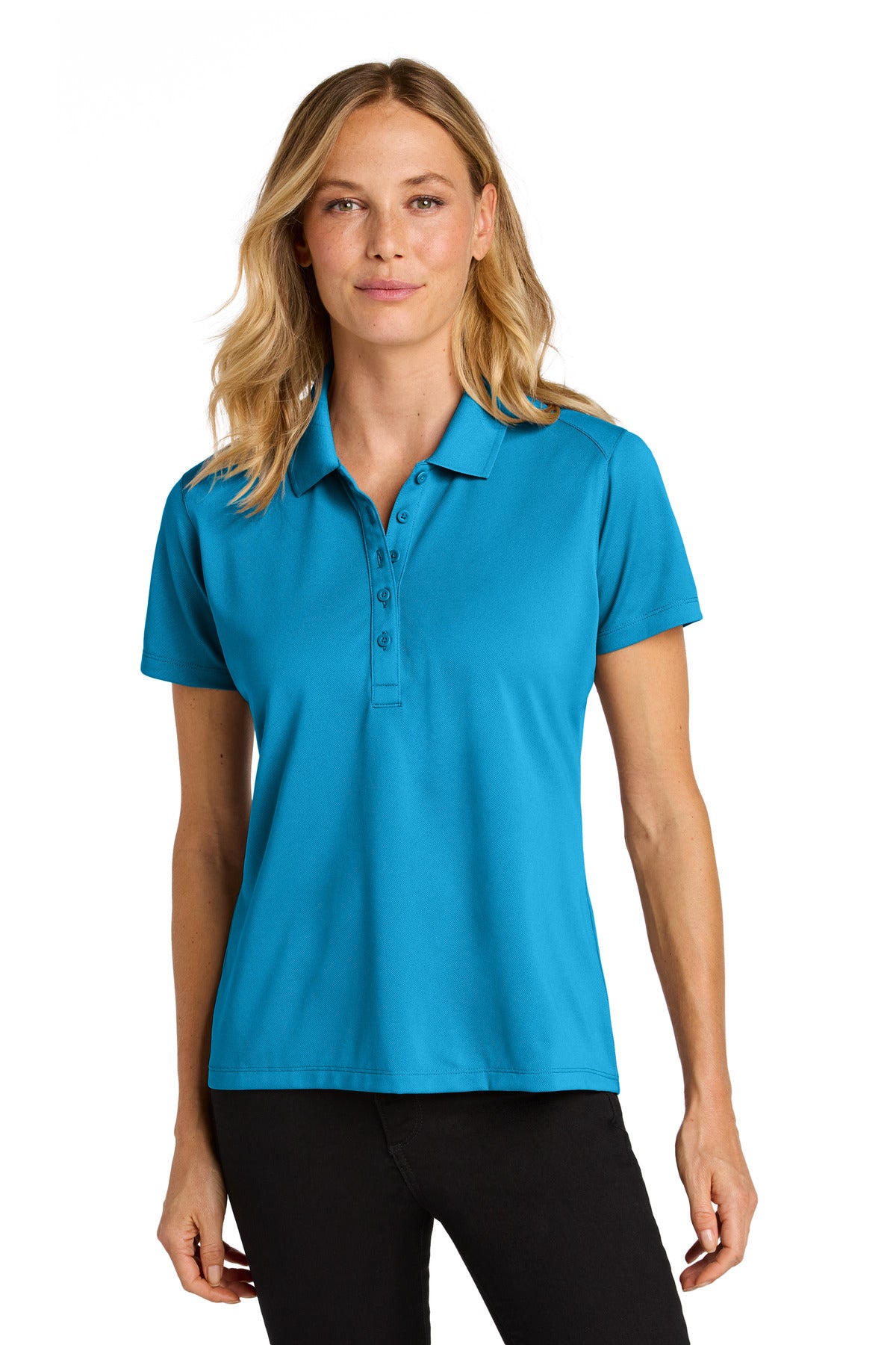 LK240_parcelblue_model_front.jpg