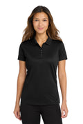 LK587_deepblack_model_front.jpg