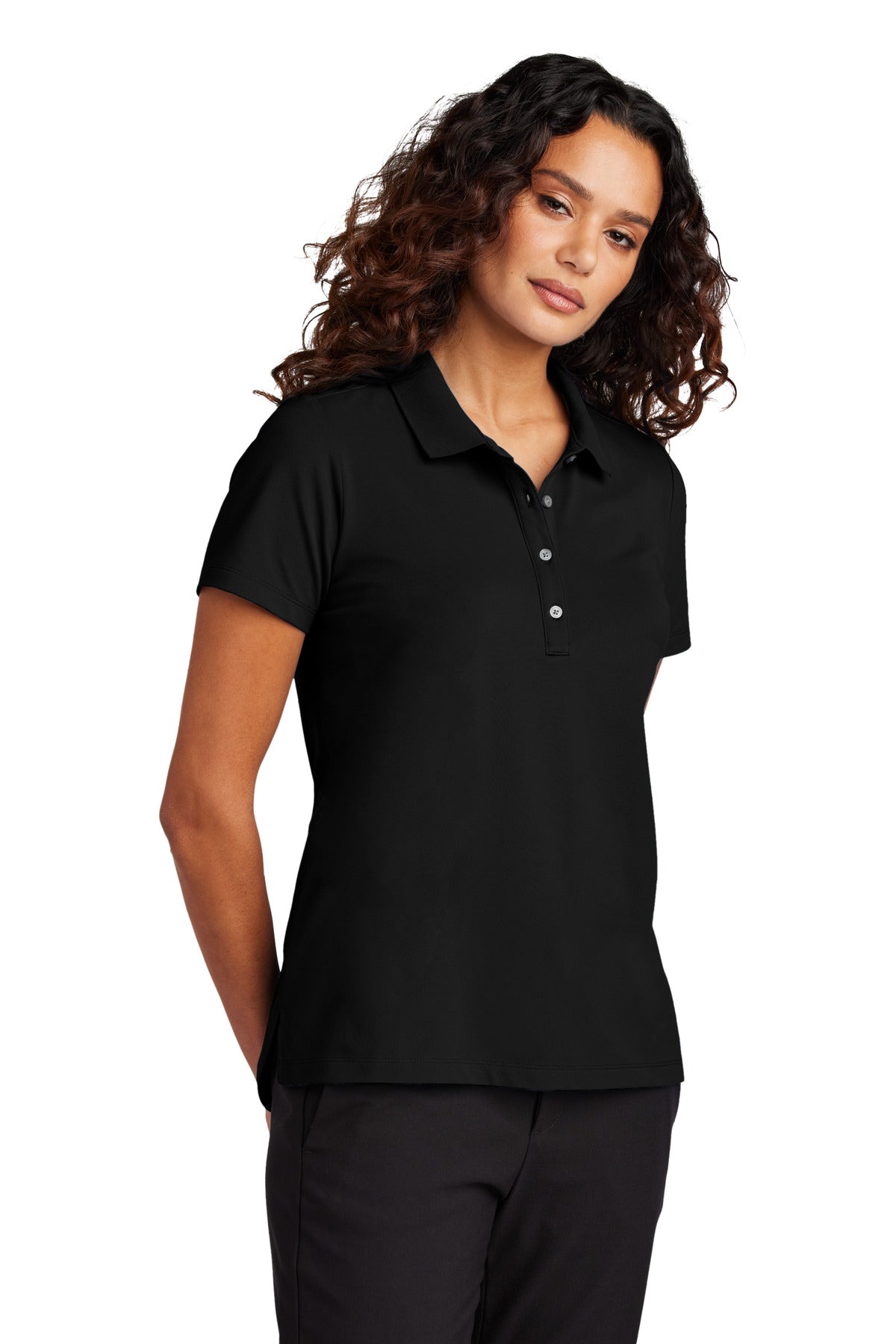 MM1005_DEEPBLACK_Model_Front.jpg