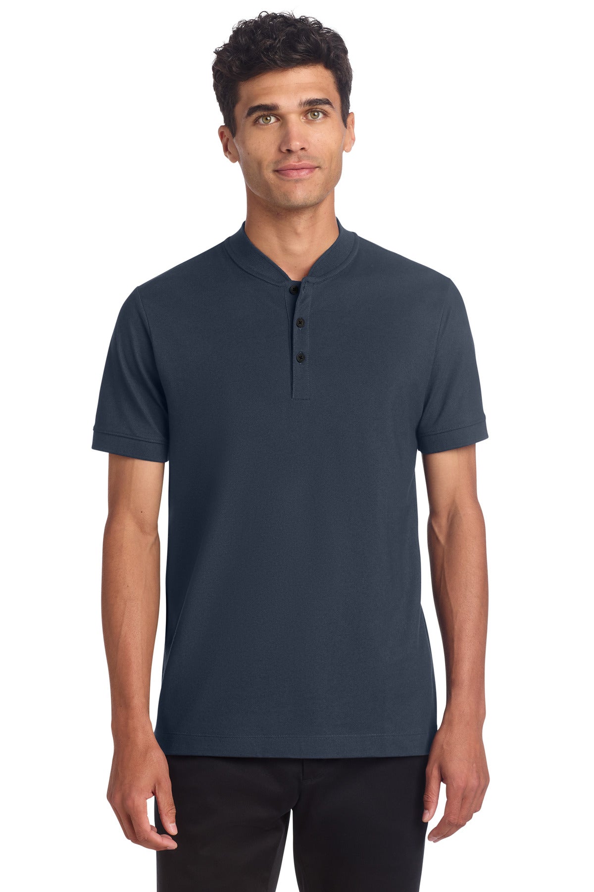 MM1008_nightnavy_model_front.jpg