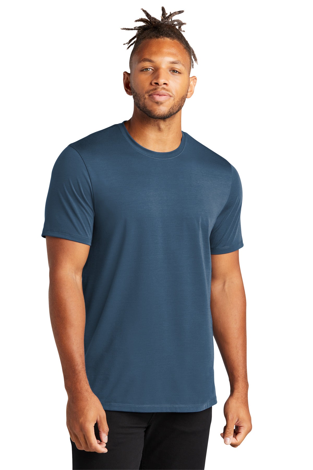 MM1016_insigniablue_model_front.jpg