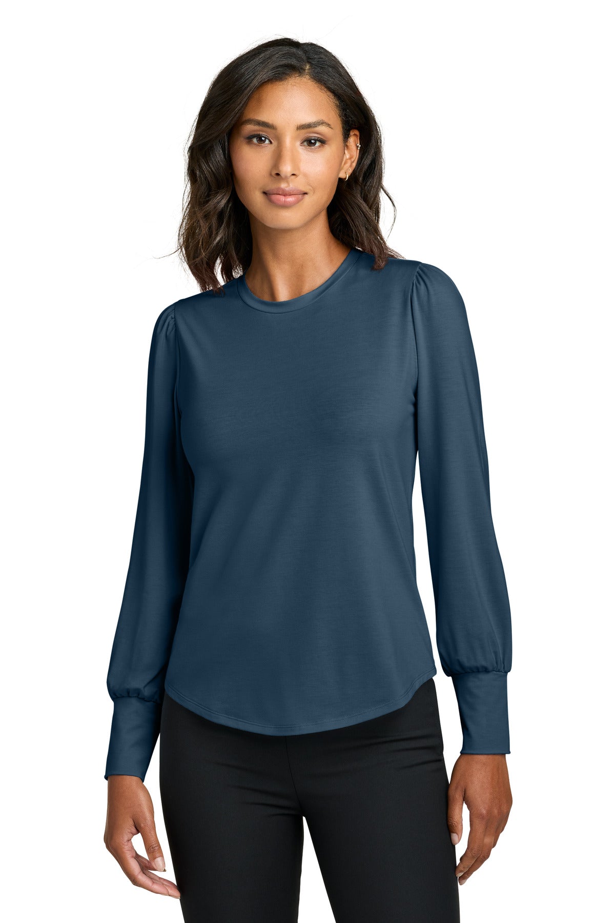 MM1019_insigniablue_model_front.jpg