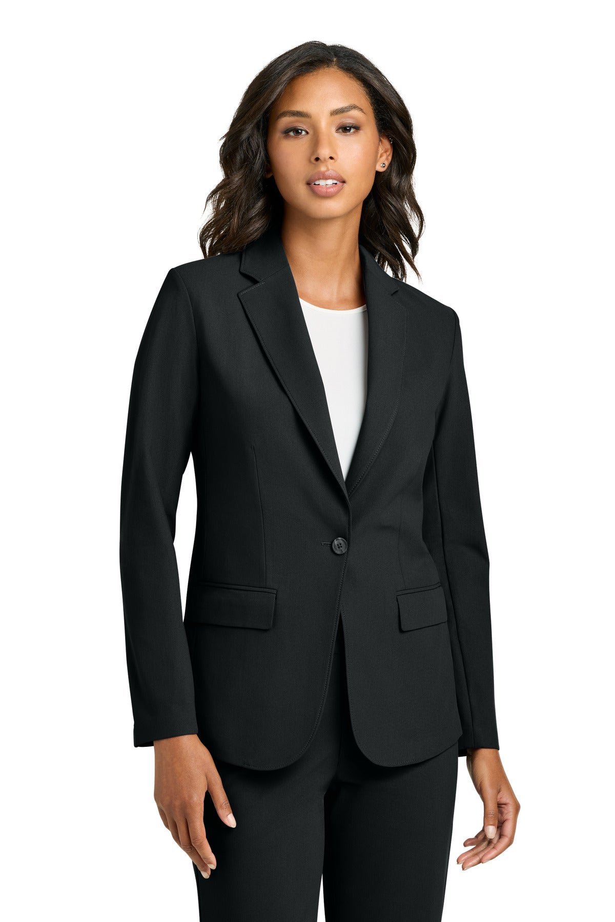 MM3033_deepblack_model_front.jpg