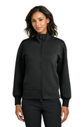 MM3103_deepblack_model_front.jpg
