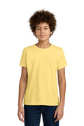 NL3312_bananacream_model_front.jpg