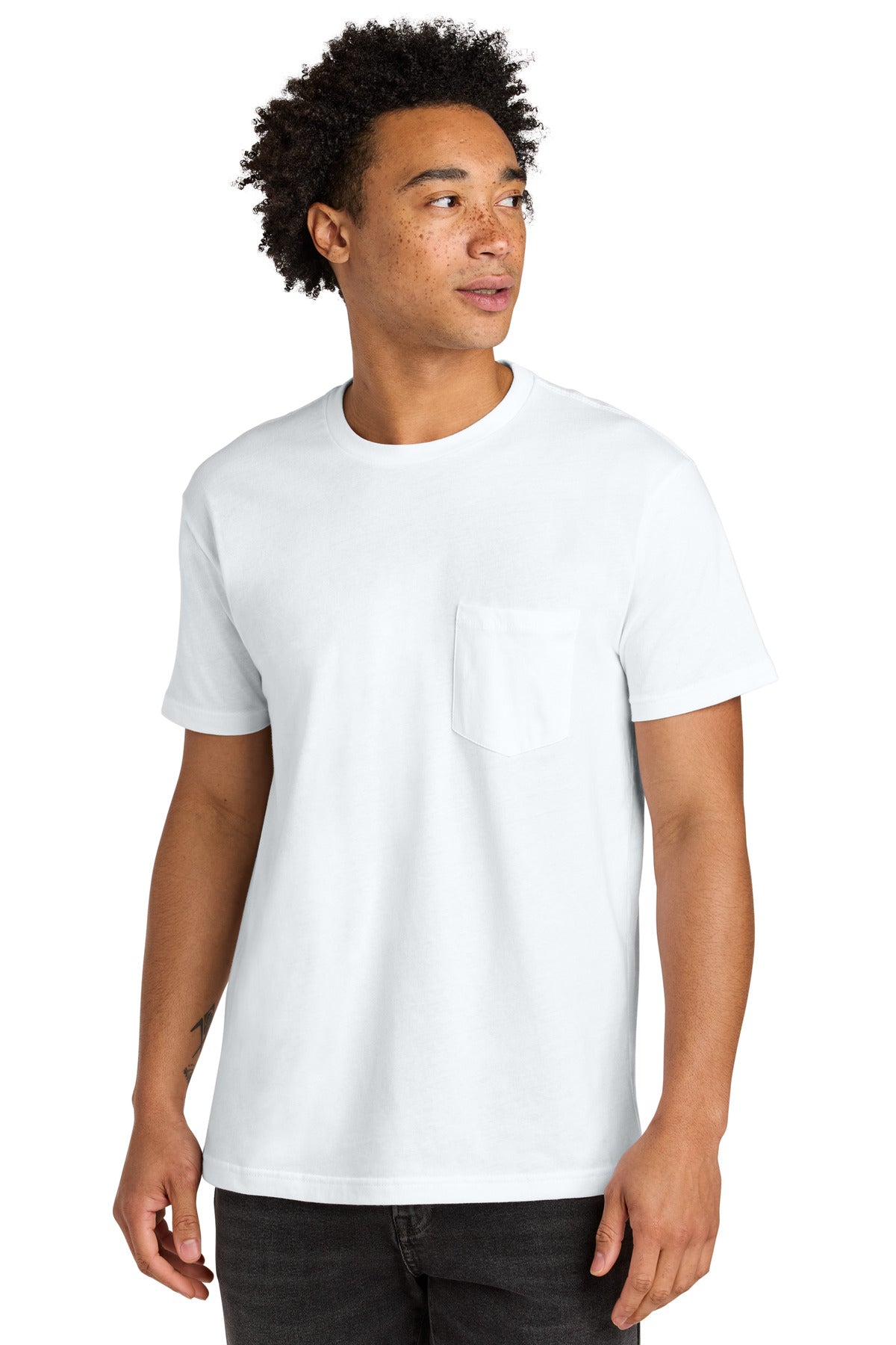 NL3605_white_model_front.jpg