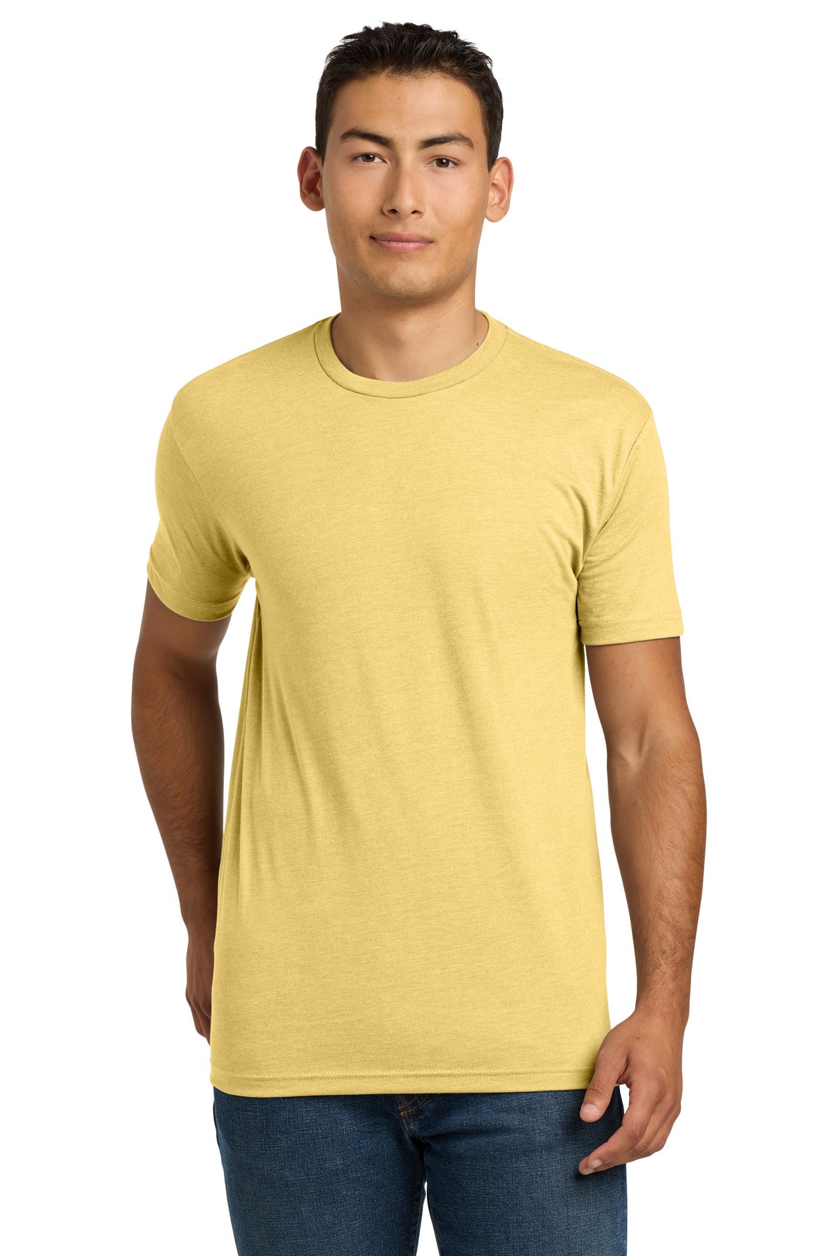 NL6210_bananacream_model_front.jpg