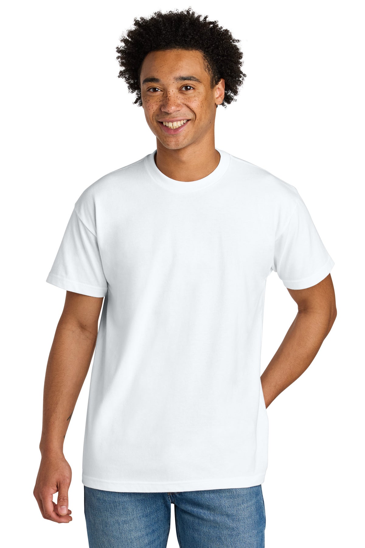 NL7200_white_model_front.jpg