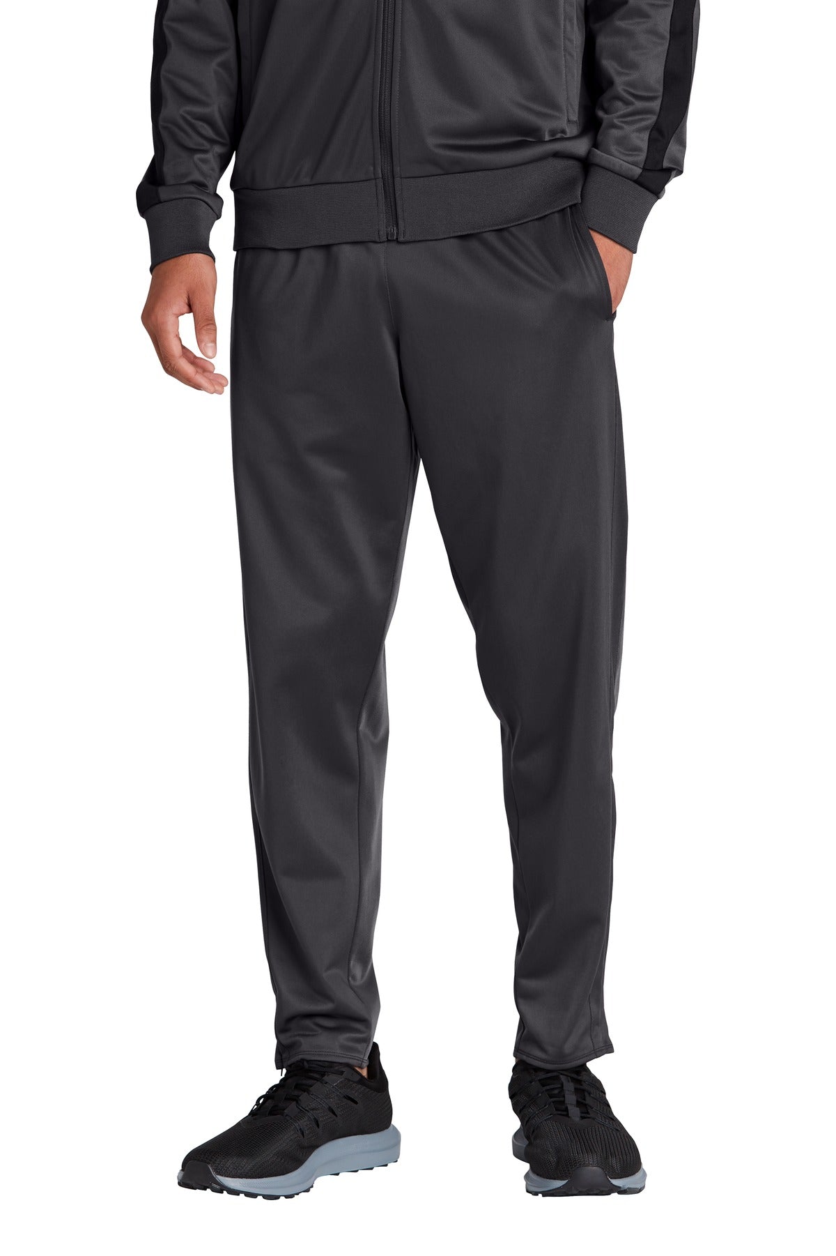 PST95_graphitegry_model_front_112019.jpg