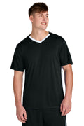 ST101_blackwhite_model_front.jpg