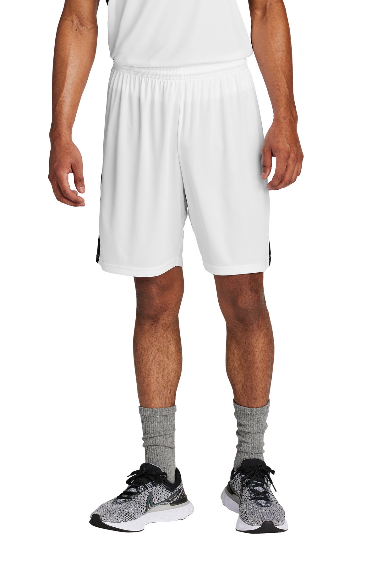 ST103_WHITEBLACK_Model_Front.jpg