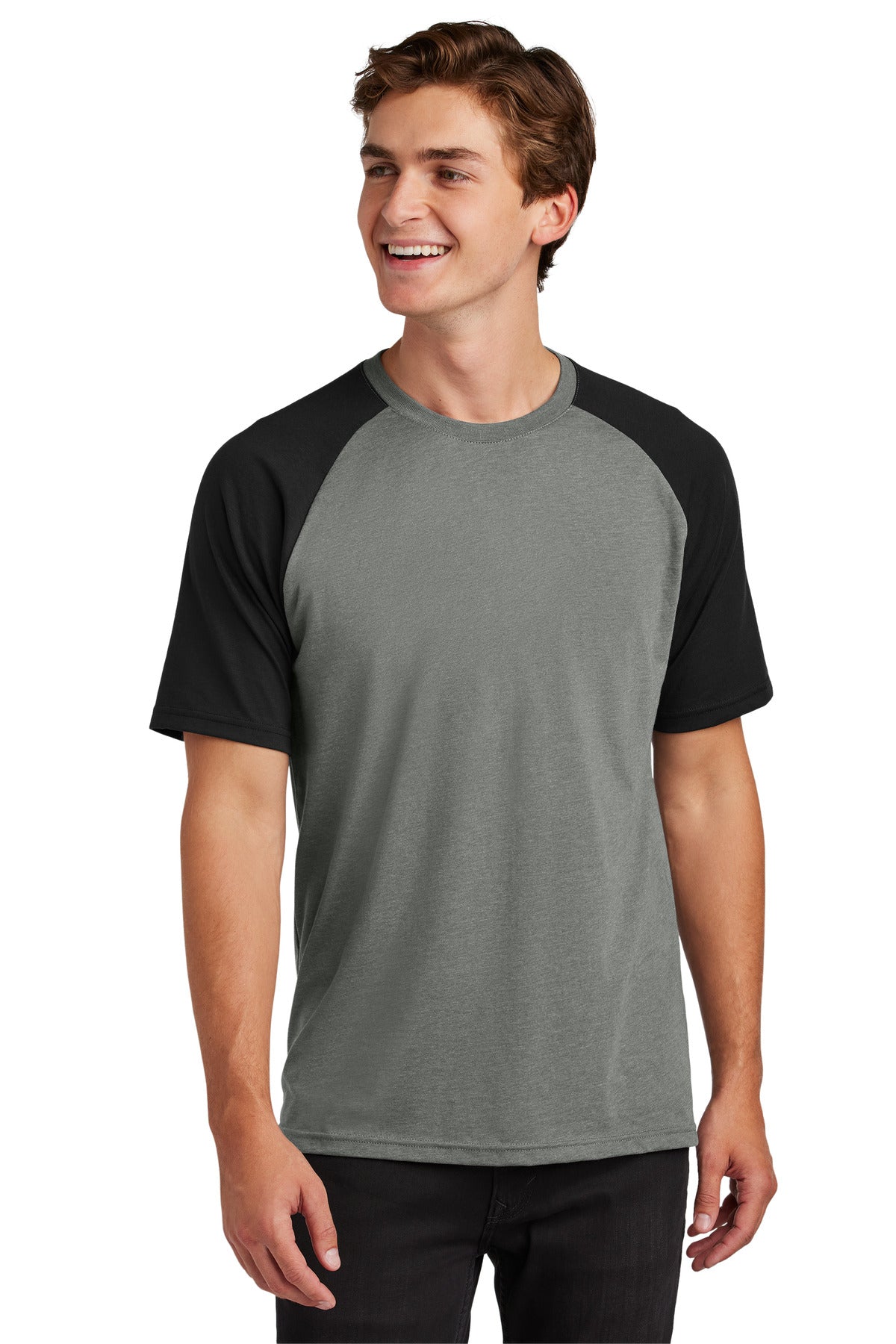 ST6040_BLACKVINTAGEHEATHER_Model_Front.jpg