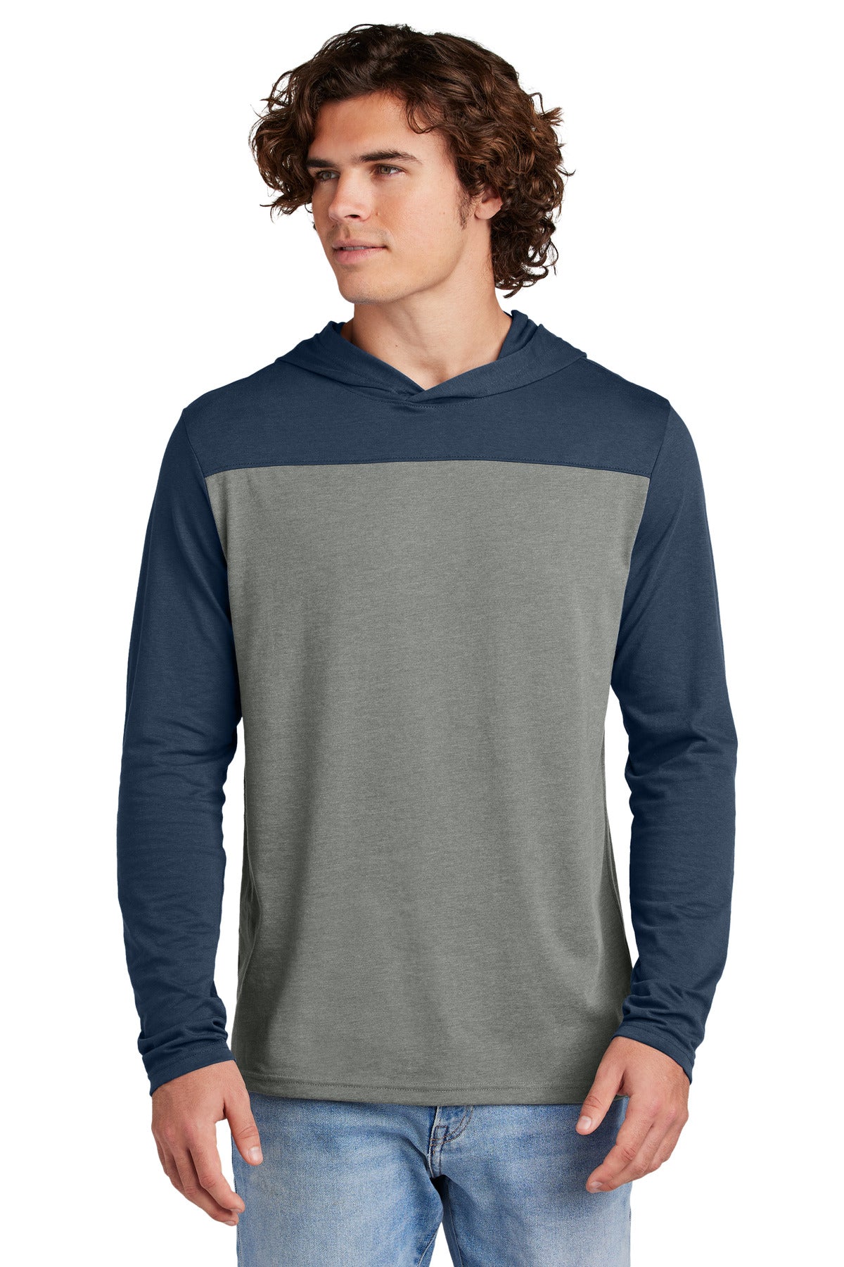 ST6044_TRUENAVYVINTAGEHEATHER_Model_Front.jpg