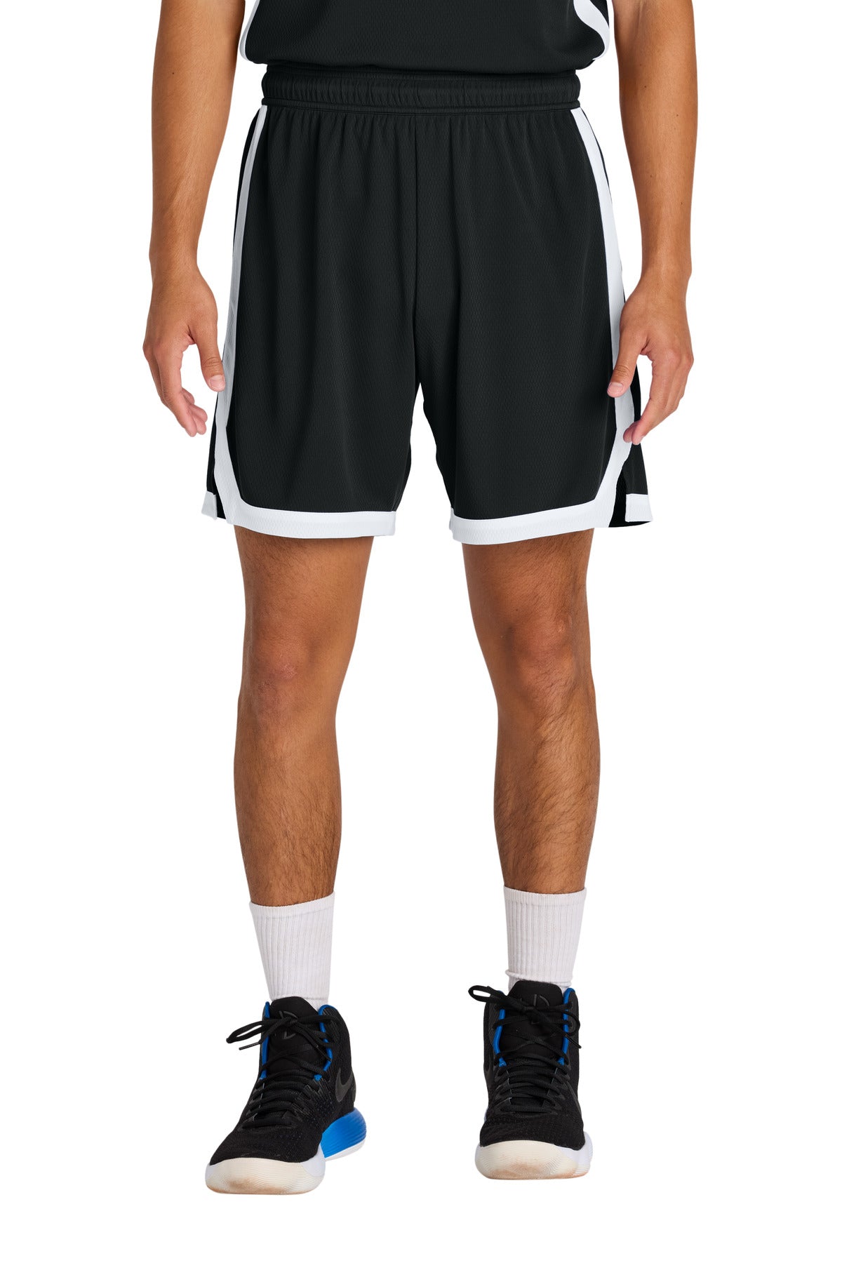 ST901_blackwhite_model_front.jpg