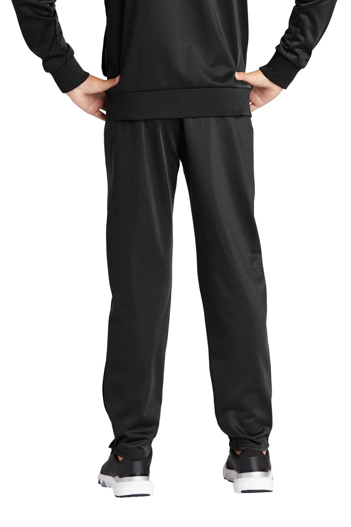 YPST95_black_model_back_112019.jpg